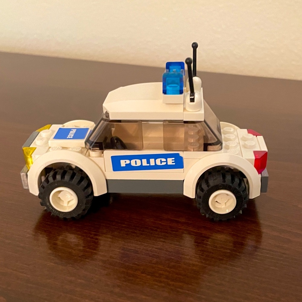 LEGO City police car